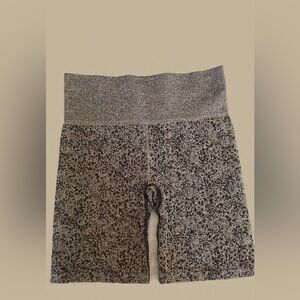 New Balance Women's Speckled Black and Gray Bike Shorts